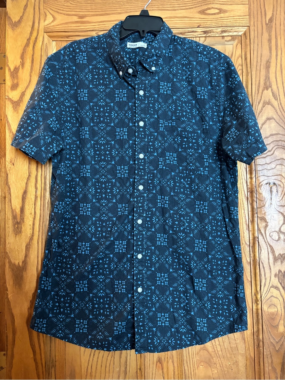 Sonoma Navy Blue Short-Sleeve Button-Down Shirt with Geometric Print